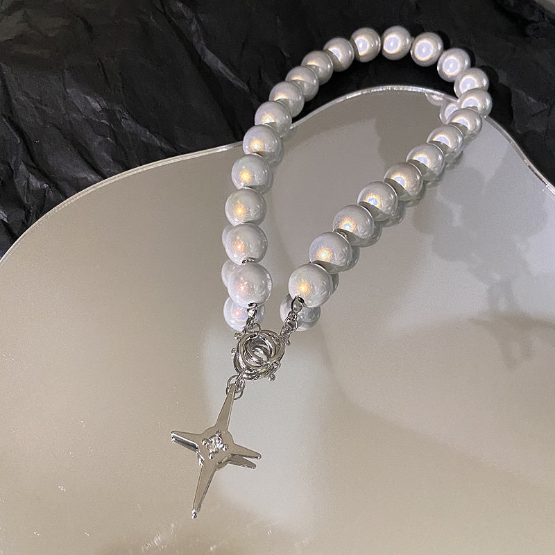 Luminous Pearls Necklace