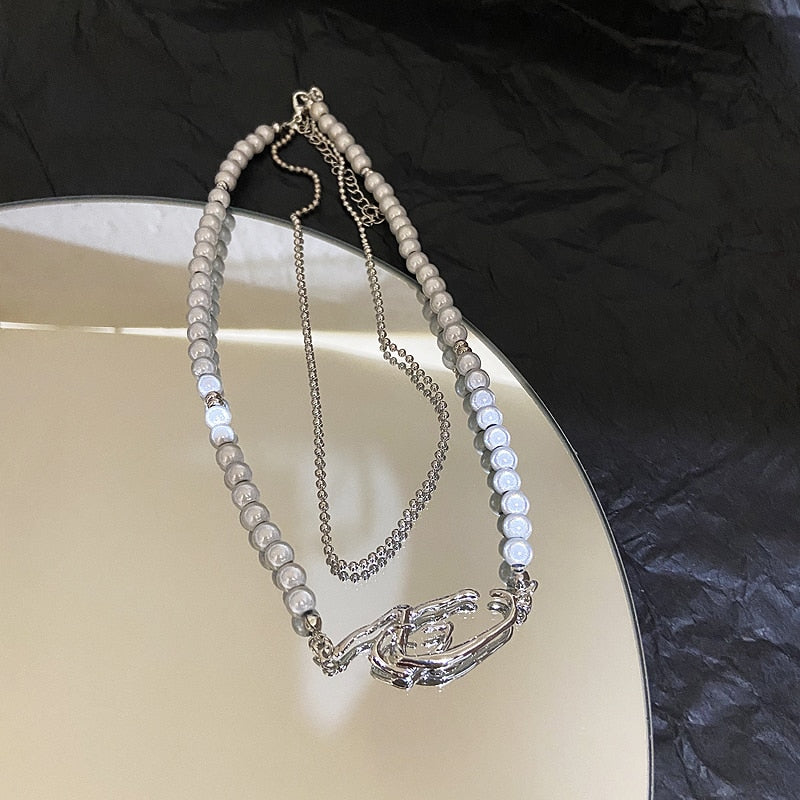 Luminous Pearls Necklace